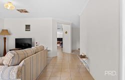 14 Yeomans Place, Kooringal, NSW 2650