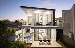 14 Aroona Avenue, Broadbeach Waters, Qld 4218