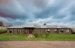 2 Bowdens Lane, Moore Creek, NSW 2340