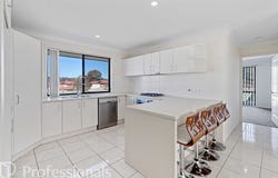 8 Ramsay Close, Orange, NSW 2800