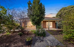 8 Eleanor Court, Pakenham, Vic 3810
