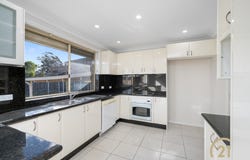 30 Garment Street, Prairiewood, NSW 2176