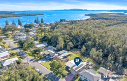 19 Taylor Road, Taylors Beach, NSW 2316