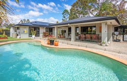 2 Hillary Circuit, Pacific Pines, Qld 4211