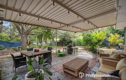 10 Gloucester Road, Kalamunda, WA 6076