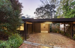 17 Gordon Avenue, Montrose, Vic 3765