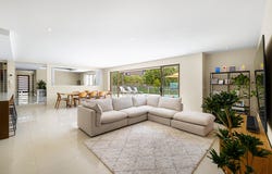 37 Portobello Drive, Mermaid Waters, Qld 4218