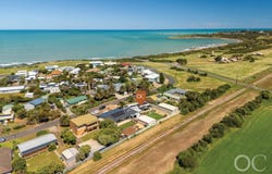 33 Seaview Avenue, Middleton, SA 5213