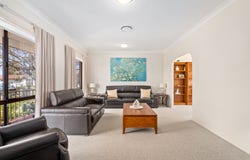 6 Ord Close, Bossley Park, NSW 2176