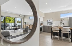 9/3 Roscorla Avenue, Yokine, WA 6060