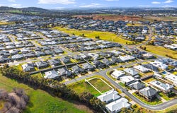 2/57 ROSS PARKWAY, Gobbagombalin, NSW 2650
