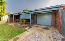 2/2 Grey Street, Burnett Heads, Qld 4670