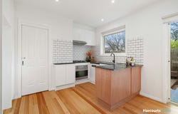 2/13 Binalong Avenue, Chadstone, Vic 3148