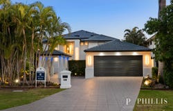2304 Belmont Court East, Hope Island, Qld 4212
