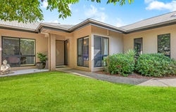 2-4 Dwyer Place, Redlynch, Qld 4870