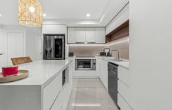 211/100 Holdsworth Street, Coorparoo, Qld 4151