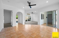 3 Wooley Close, Kanimbla, Qld 4870