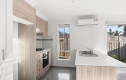 1/6 Wonga Lane, Cowes, Vic 3922