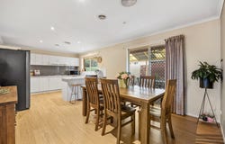 113 Bellevue Drive, Berwick, Vic 3806