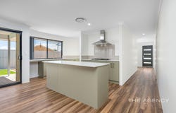 22 Koojarra Street, Webberton, WA 6530