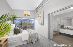 35 Marks Parade, Marks Point, NSW 2280