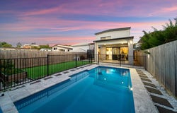 291 Kitchener Road, Stafford Heights, Qld 4053