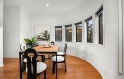 1/5 Edward Court, Ivanhoe, Vic 3079