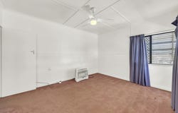 16 Casey Street, Leichhardt, Qld 4305
