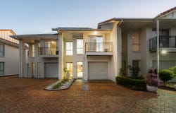 13/60-76 Caseys Road, Hope Island, Qld 4212