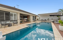 17 Trinity Crescent, Augustine Heights, Qld 4300