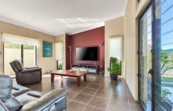 12 Tingward Street, The Gap, Qld 4061