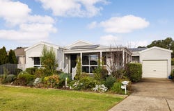 6 Katherine Circuit, Cowes, Vic 3922