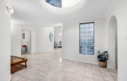 19 Earl Parade, Manly, Qld 4179