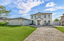 16 Parkwater Point, Helensvale, Qld 4212