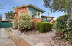 22 Glynn Place, Hughes, ACT 2605