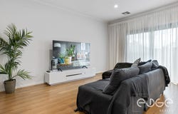 33 Dover Place, Elizabeth Park, SA 5113