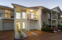 13/60-76 Caseys Road, Hope Island, Qld 4212