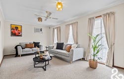 1/15 Allwyn Crescent, Mill Park, Vic 3082