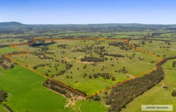 5 Chapmans Road, Glenaroua, Vic 3764