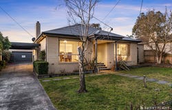5 Ross Crescent, Heathmont, Vic 3135