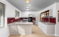 11 Hayward Place, Australind, WA 6233