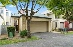 3066 Quay South Drive, Carrara, Qld 4211