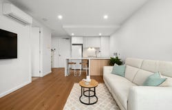 303/21 Collins Street, Chadstone, Vic 3148