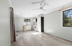 18 Challenge Avenue, Kensington Grove, Qld 4341