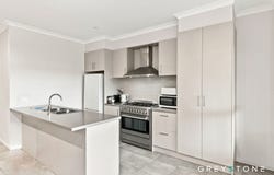 52 Tower Street, Thornhill Park, Vic 3335