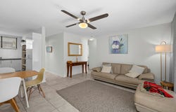 2/7 Zillah Street, Stones Corner, Qld 4120
