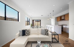 164 Villa Doria Drive, Clyde North, Vic 3978