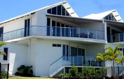 Unit 4/6 Terrace Pl 'Water's Edge', Nelly Bay, Qld 4819