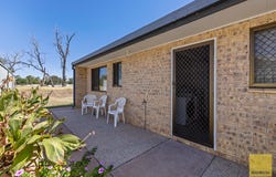41 Baker Street, Emerald, Qld 4720