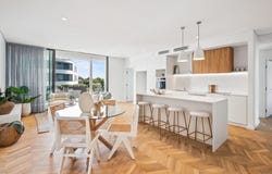 204/21 Henley Street, Como, WA 6152